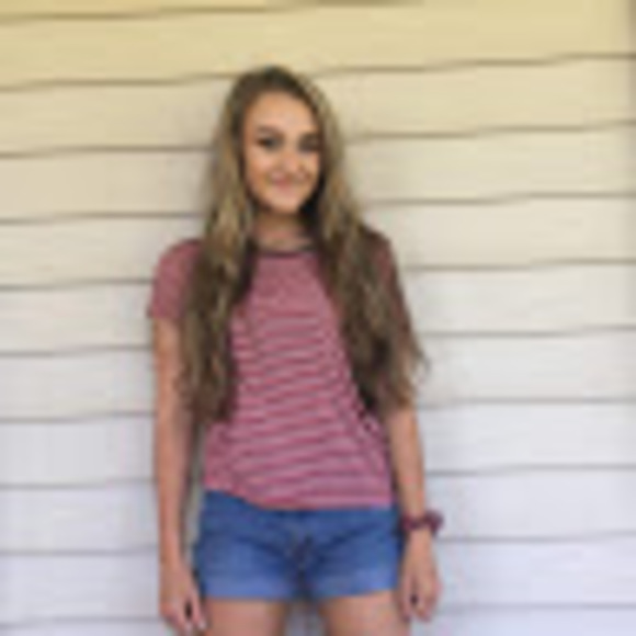 Meet your Posher, Taylor - Picture 1 of 1